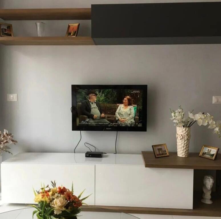 Apartament 1+1 me qira Tower Bridge 3