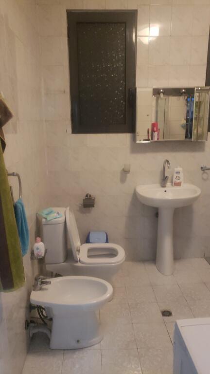 JEPET ME QIRA 2+1+1 LAPRAKE TE ALESIO 50.000 LEKE