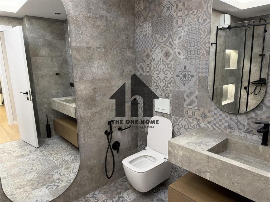 Qera 3+1 Residenve Kodra diellit 2/ Arredim Lluks.