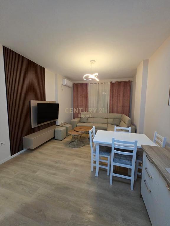 Apartment 2+1 for rent in Ali Demi – Dhimitër Kamarda Street.