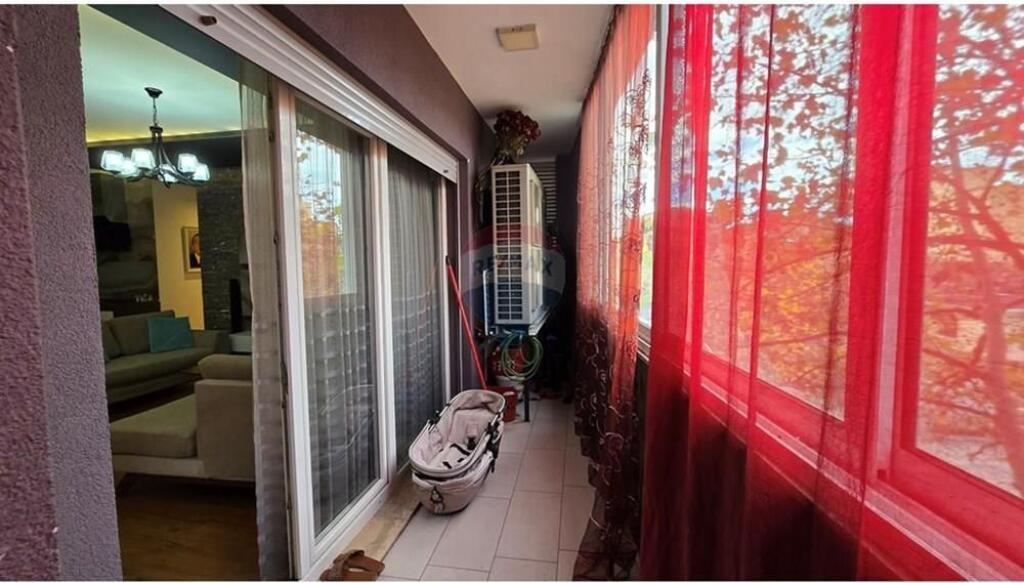 Apartament 3+1 per shitje ne Ali Dem