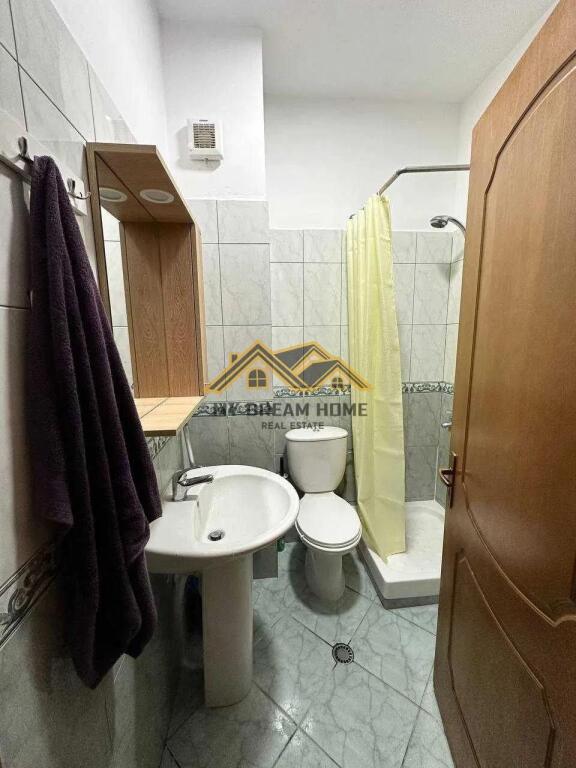 GARSONIERE PER SHITJE TEK SHKEMBI I KAVAJES !