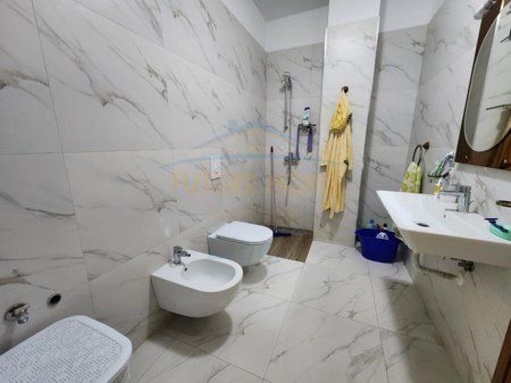 Shitet , Apartament 2+1 , Kopshti Zoologjik , Tirane