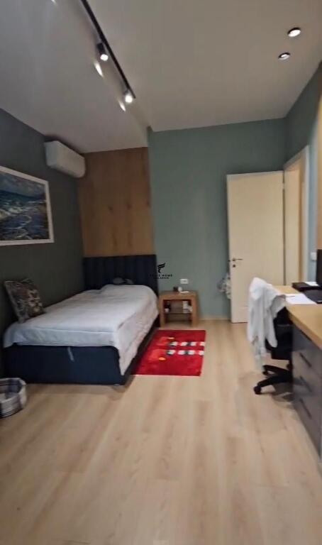 SHITET APARTAMENT 3+1+2 LIQENI THATE 300.000 EURO