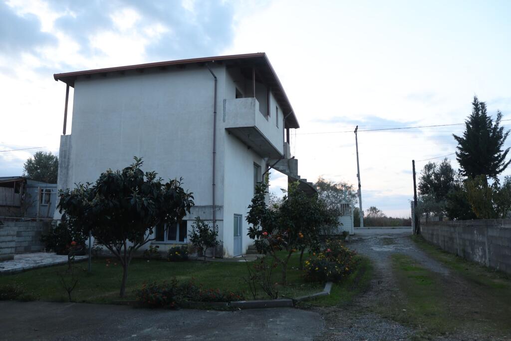 Në Tale të Lezhës 2 Shtepi ne shitje