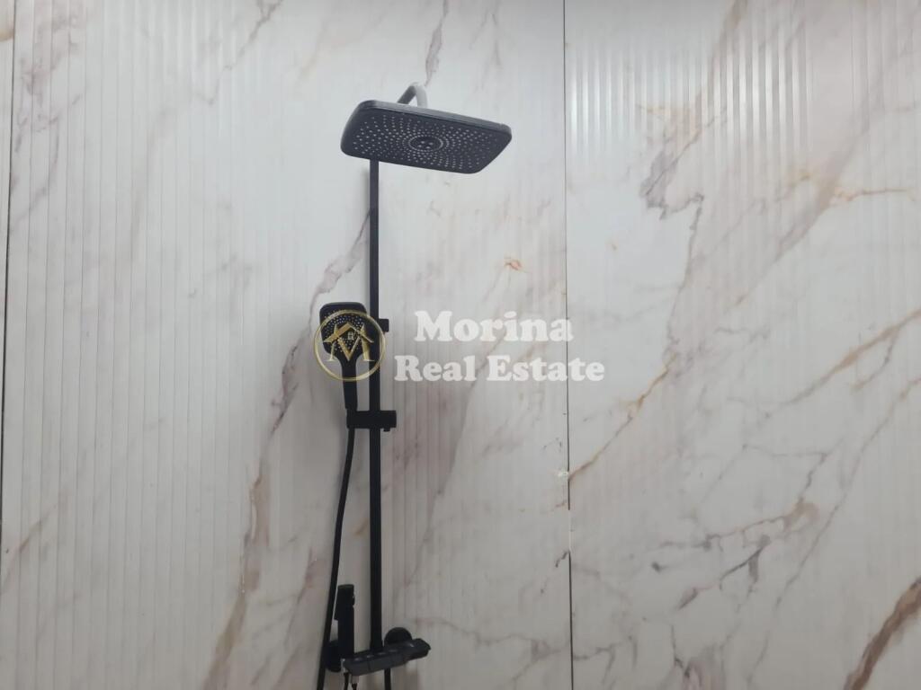 Qera, Hyrje private 1+1, Rrethrrotullimi i shkozes , 350 Euro/Muaj