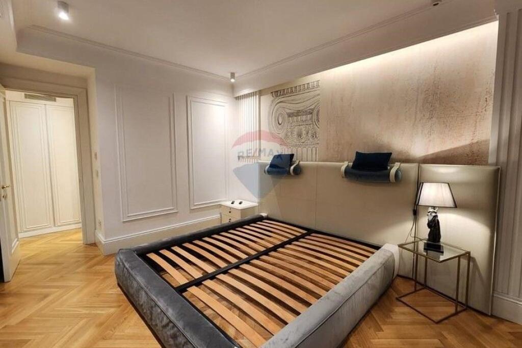 SHITET APARTAMENT 2+1 Kopshti Botanik, Tiranë