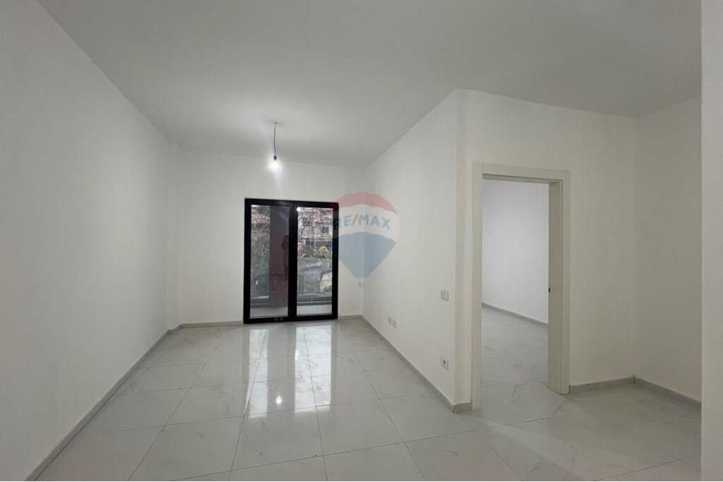 UFFICIO IN AFFITTO IN VIA KAVAJA!