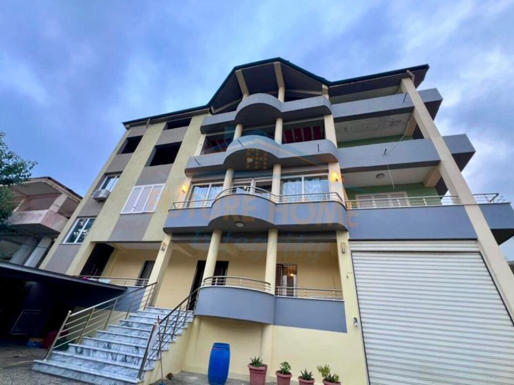 Qera, Shtëpi Private 2-Katëshe, Porcelan, Tiranë.