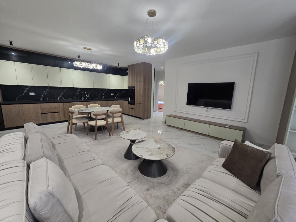 APARTAMENT 2+1+2+ POST PARKIMI | ME QIRA | LIQENI I FARKËS