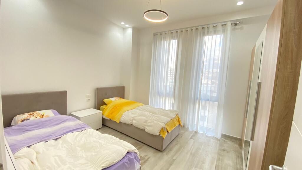 Apartament 2+1 me qira tek Rruga e Elbasanit!