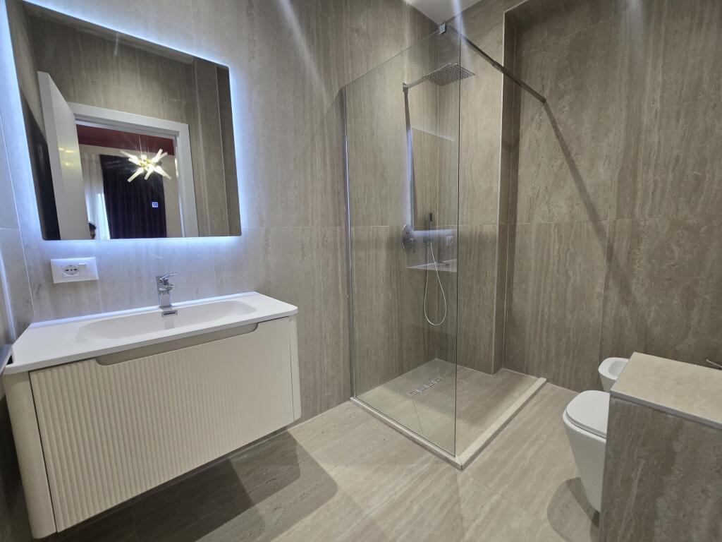 APARTAMENT 2+1+2+ POST PARKIMI | ME QIRA | LIQENI I FARKËS