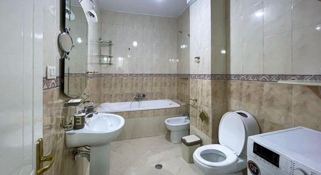 Apartament me qira  2+1+2, Komuna e Parisit
