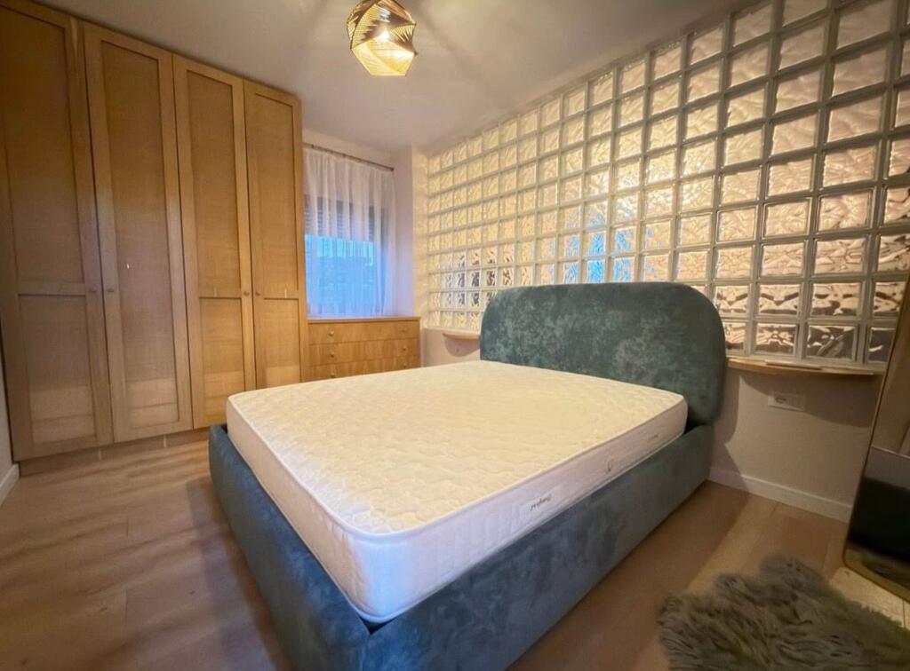 1+1 - Botanical Garden