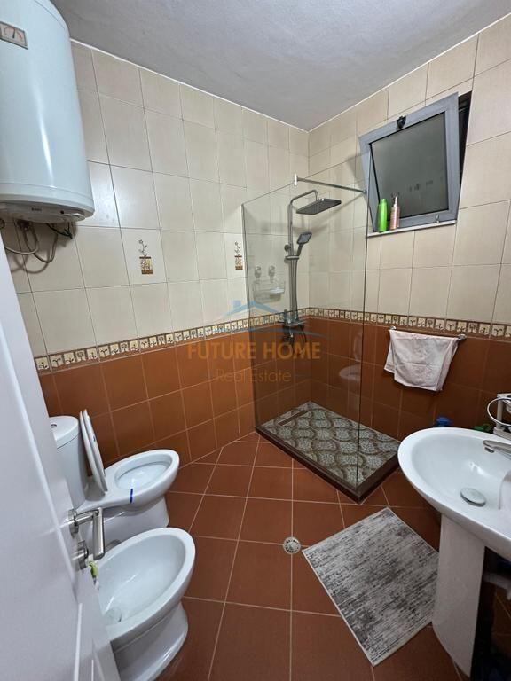 Shitet, Apartament 2+1+2, Unaza e Re, Tiranë