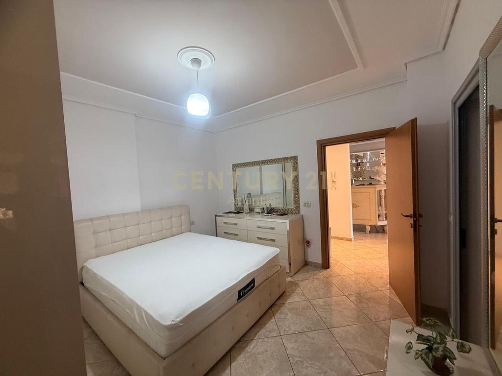 Apartament 2+1+2t + Garazhd Në Shitje në Plazh Hekurudha, Durrës - 150000€ | 100 m²