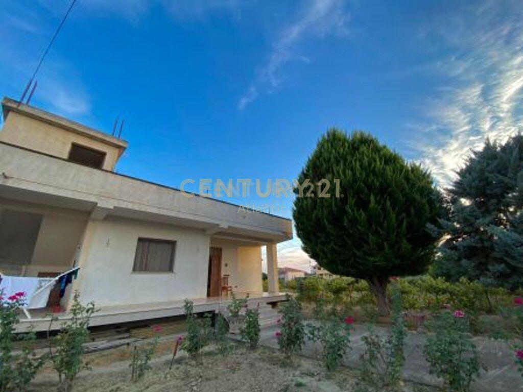 SHITET SHTEPI PRIVATE NE RRETH~SHIJAK!