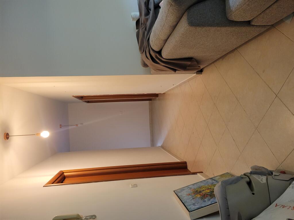 Apartament 2+1+2 me qera Rruga e Kosovareve
