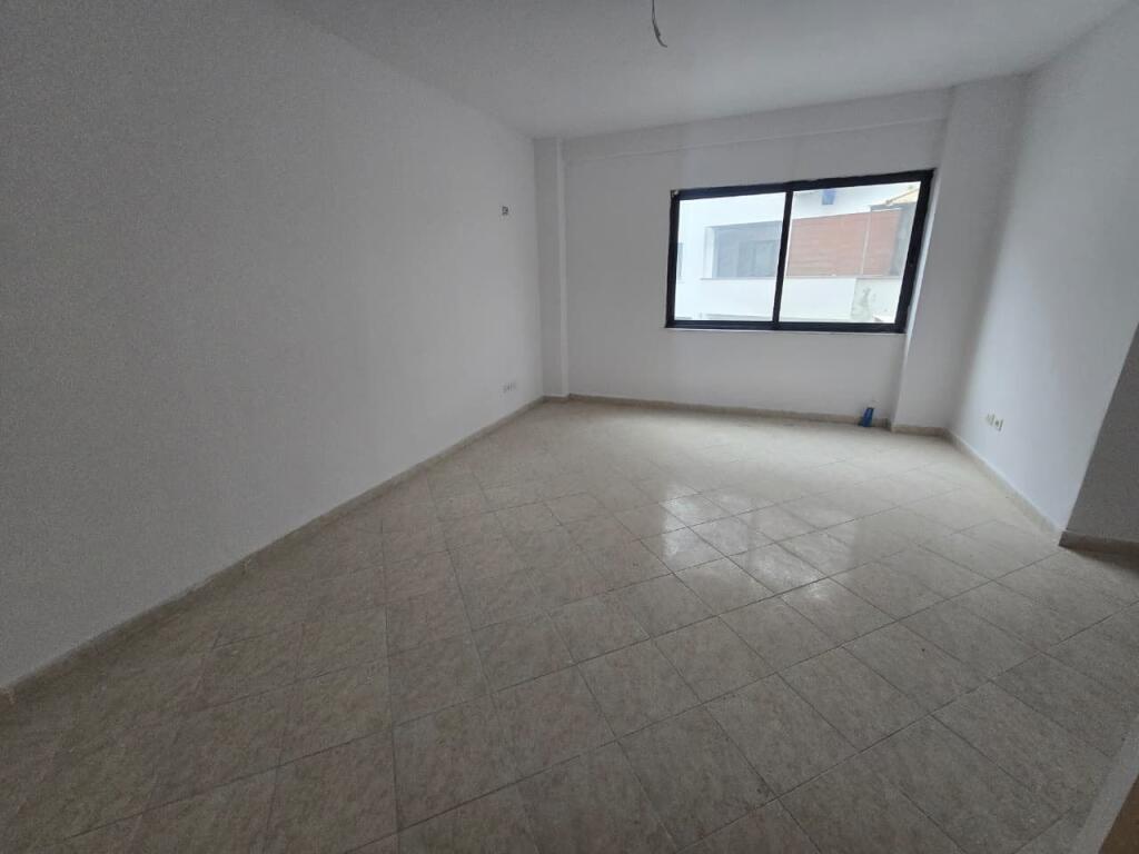 Apartment 2+1+2Blk for sale in Fresk