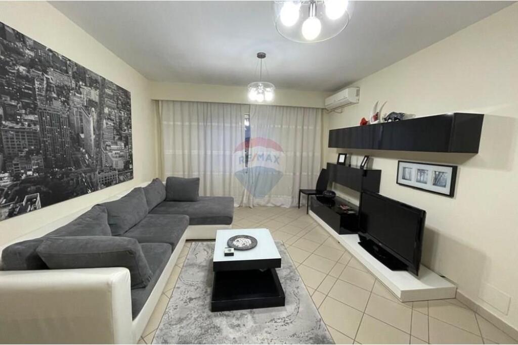 Apartament 1+1 modern me qira në Bulevardin e Ri !