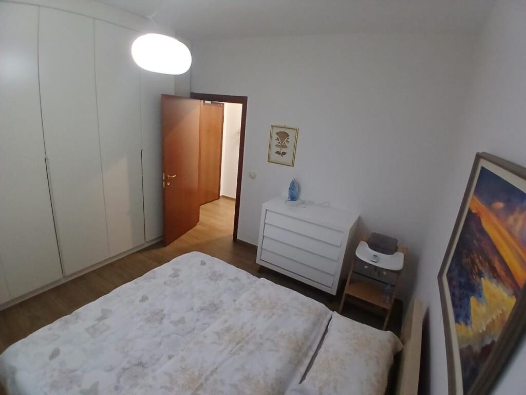 Jepet Me Qera Apartament 2+1+1 Ballkon