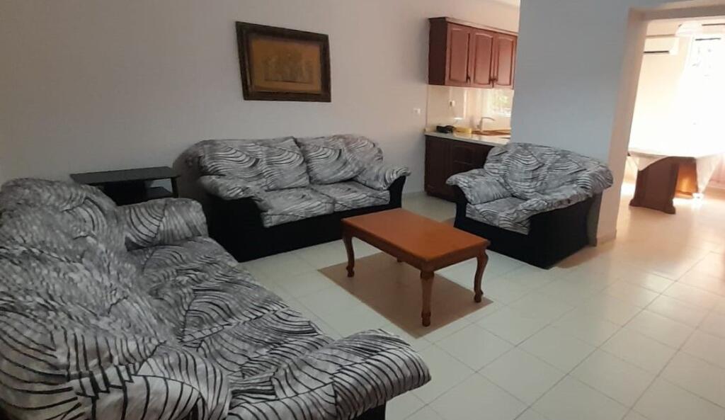 Jepet me qera 2+1    ID   13533        