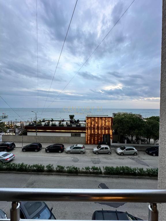 JEPET APARTAMENT ME QIRA 2+1+2 ME PAMJE DETI NE CURRILA!