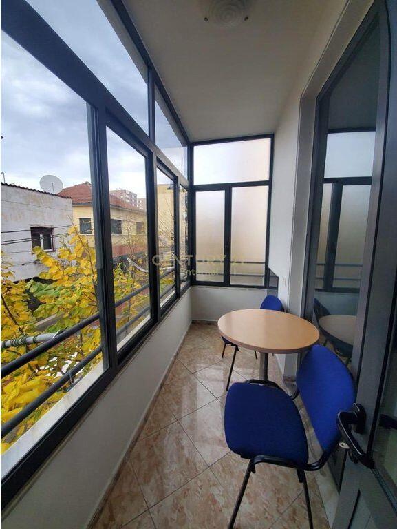 Appartamento 2+1 in affitto in Via Qemal Stafa 550 € /Mese