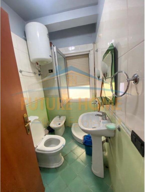 Tirane, jepet me qera garsonier 1+1 Kodra e Diellit