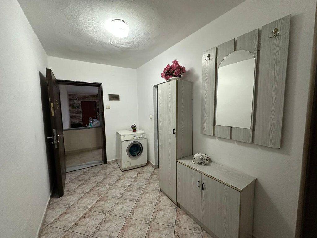 Apartament 1+1 Me Qira në Ali Demi prane Kryegjyshates Boterore , Tiranë - 350 mije leke