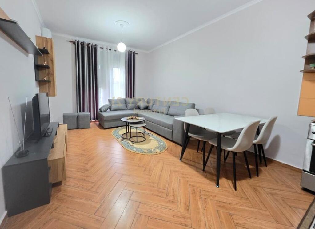 Apartament 1+1 per qira ne Astir.