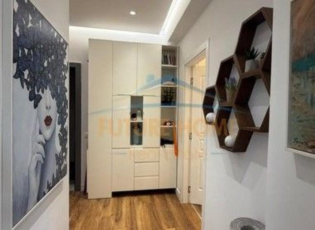Shitet, Apartament 2+1+Post Parkimi, Kompleksi Golden Park
