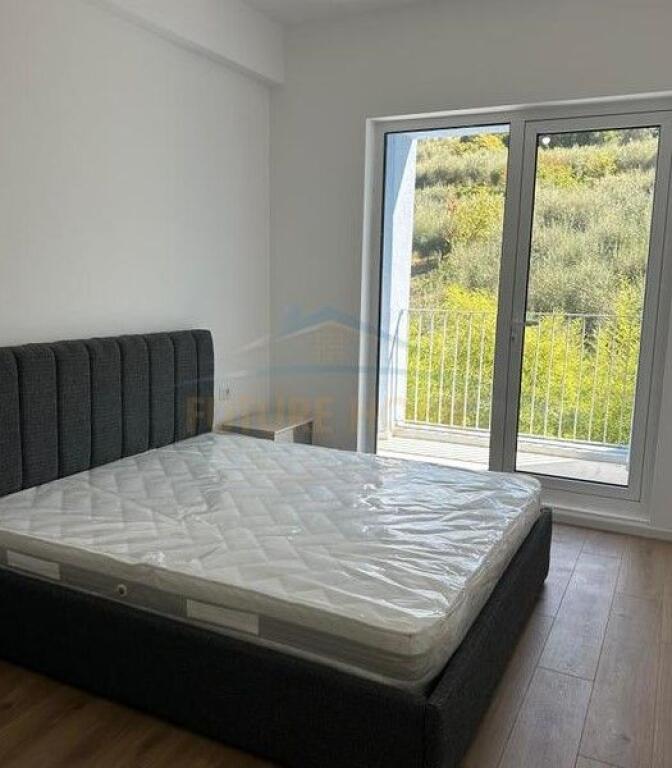 In vendita, Appartamento 1+1, OXA, Fresku, Tirana.