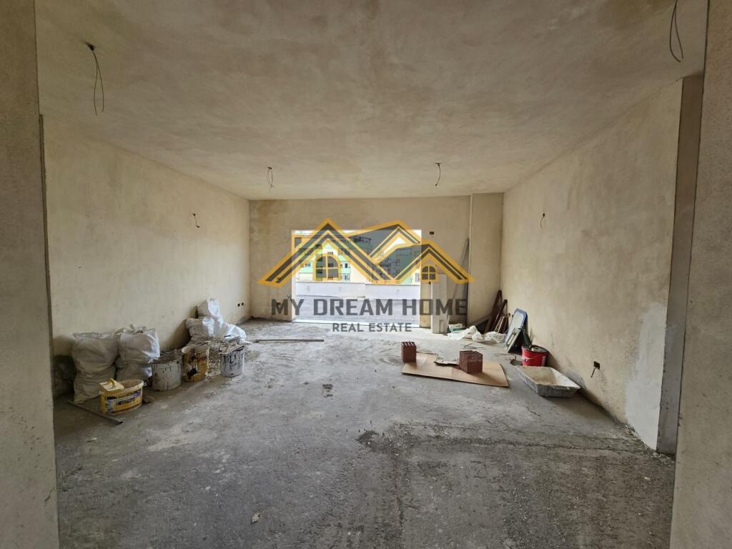 SHITET APARTAMENT 2+1+2 + VERAND TEK ISH RAJONI I POLICIS DURRES!