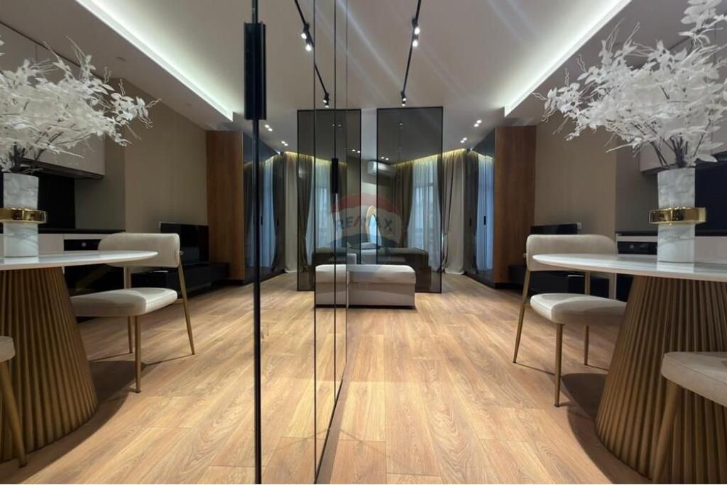 Super Studio Apartment in the Center Skënderbej Square!