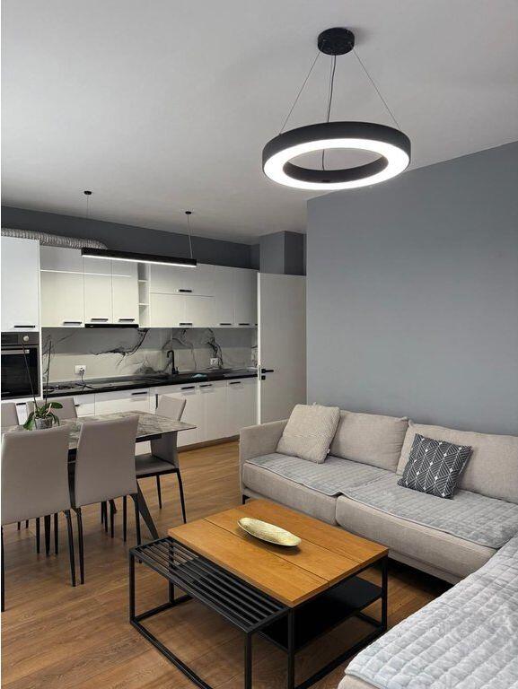 BULEVARDI I RI, APARTAMENT 2+1 PER QERA. 750 € /Muaj Sip. Totale  82m2
