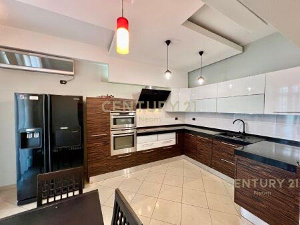 Jepet me qira apartament modern 2+1 – Kati i 3-të.