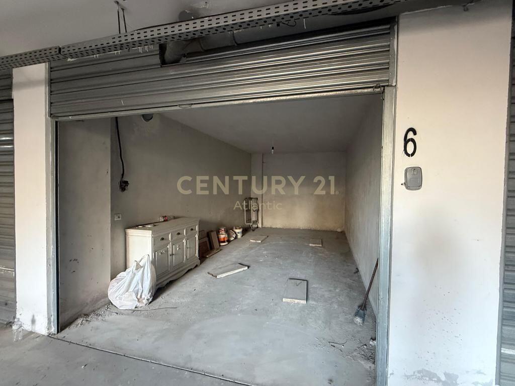 Apartament 2+1+2t + Garazhd Në Shitje në Plazh Hekurudha, Durrës - 150000€ | 100 m²