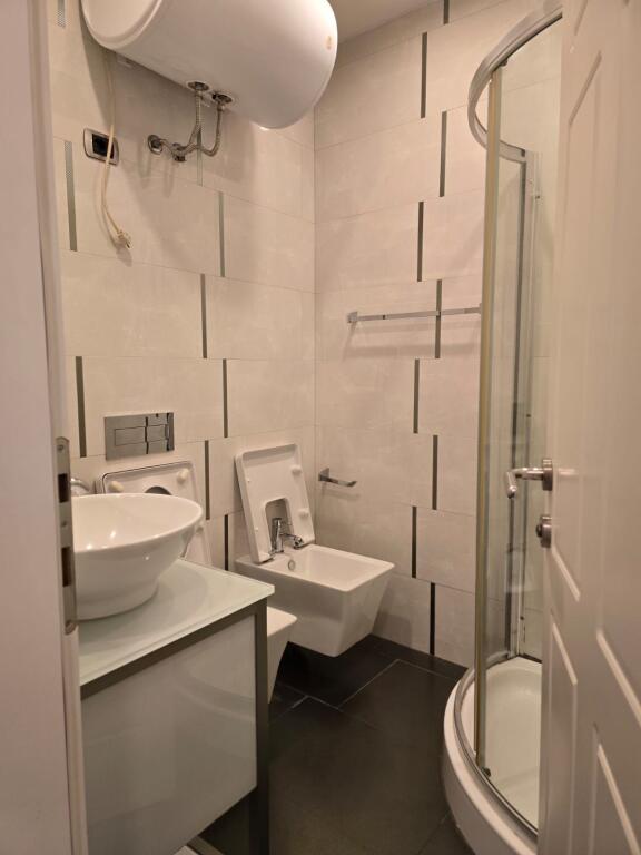 Apartament -per qira- 3+1+2-Kopshti Zoologjik