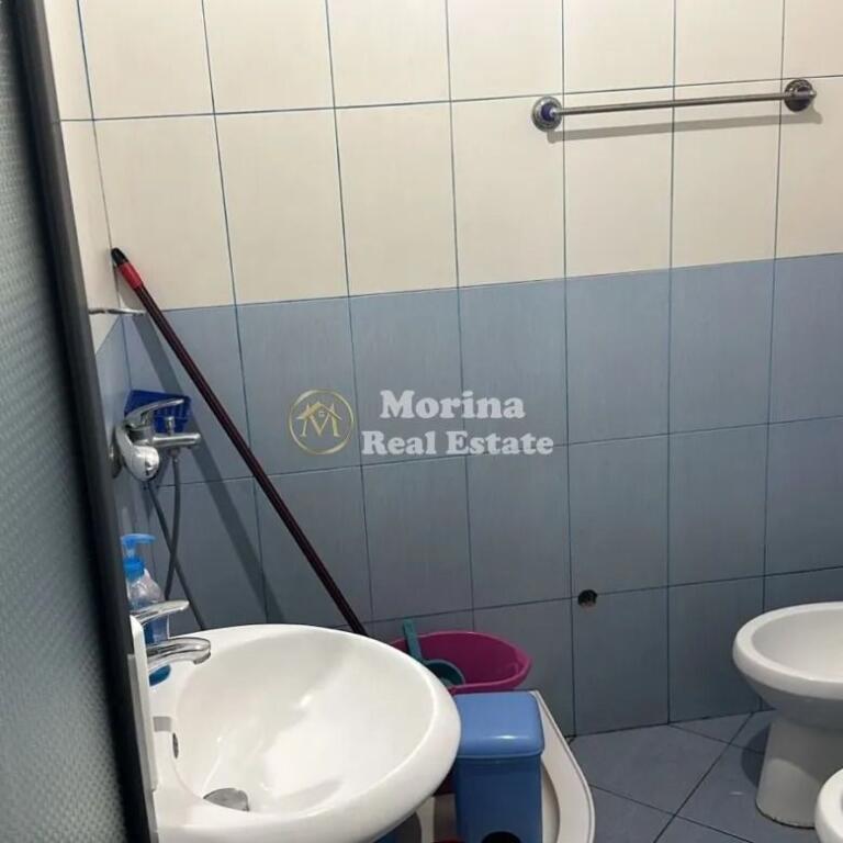 Qera , Apartament 2+1, Rruga 5 Maji, 350 Euro/muaj