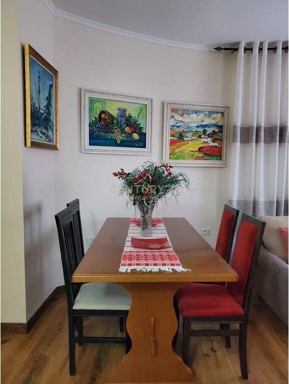 Appartamento 2+1 in affitto in Via Qemal Stafa 550 € /Mese