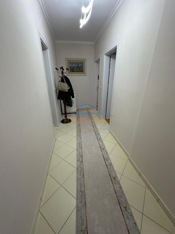 Shitet, Apartament 2+1+2, Unaza e Re, Tiranë