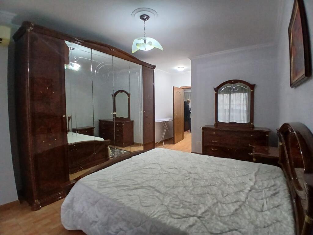 Jepet Me Qera Apartament 2+1+1 Ballkon