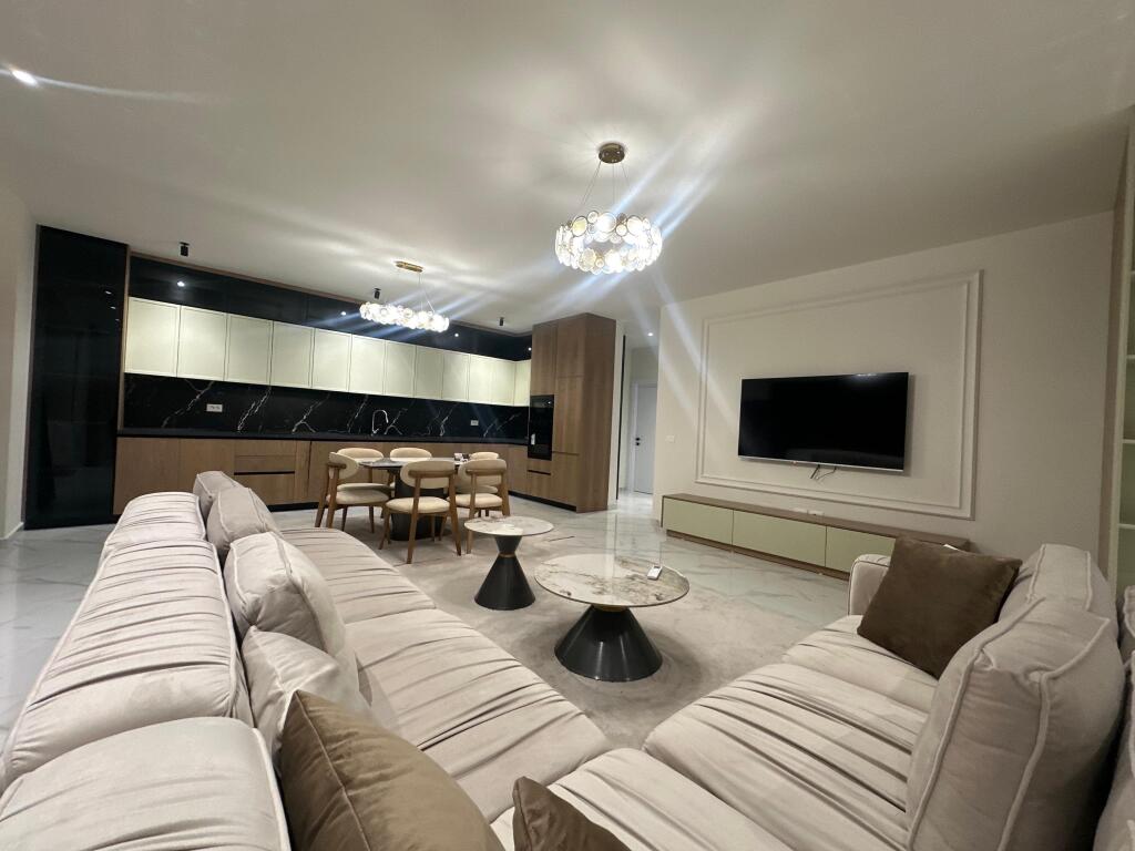 APARTAMENT 2+1+2+ POST PARKIMI | ME QIRA | LIQENI I FARKËS