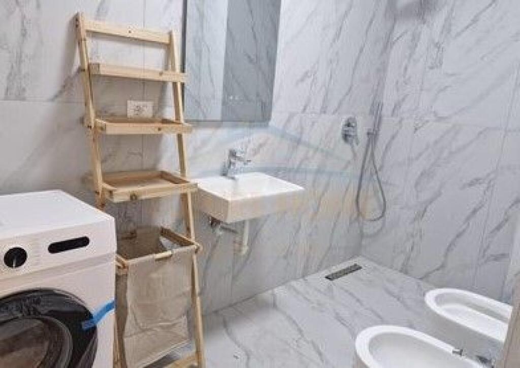 Qera, Apartament 1+1, Ali Demi, Tiranë.