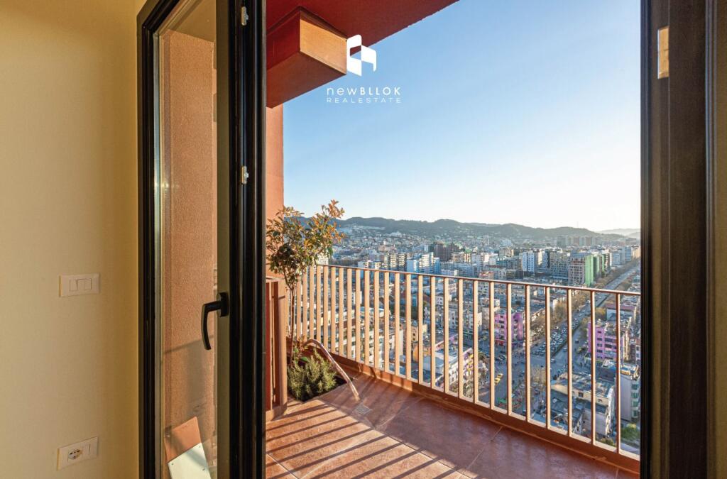 🔥Spazio commerciale Ufficio in Affitto: 1+1 &amp; Posto Auto (📍Garden Building - Via Kavaja - 21 Dicembre) || 18° piano || Investimento Premium -- 85.000 ALL/Mese