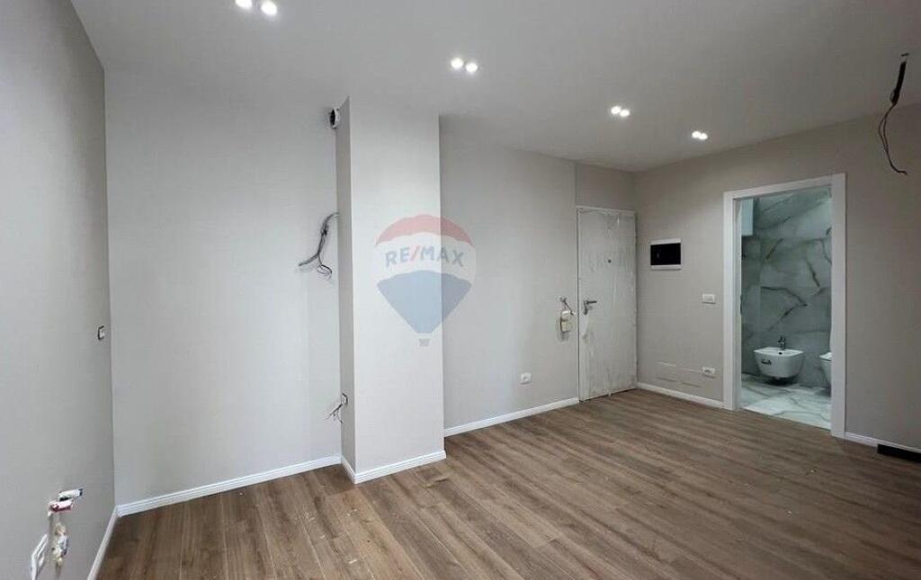 APARTAMENT 2+1 NE SHITJE TEK SHKOLLA KUQE ID: 530261056-221