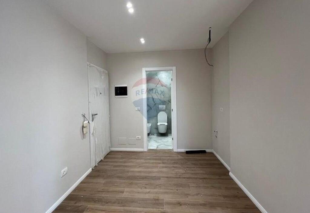 APARTAMENT 2+1 NE SHITJE TEK SHKOLLA KUQE ID: 530261056-221