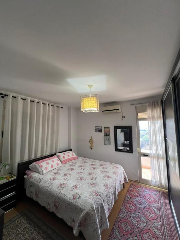 🏡 Shitet Apartament 2+1 – Kodra e Diellit 🌇