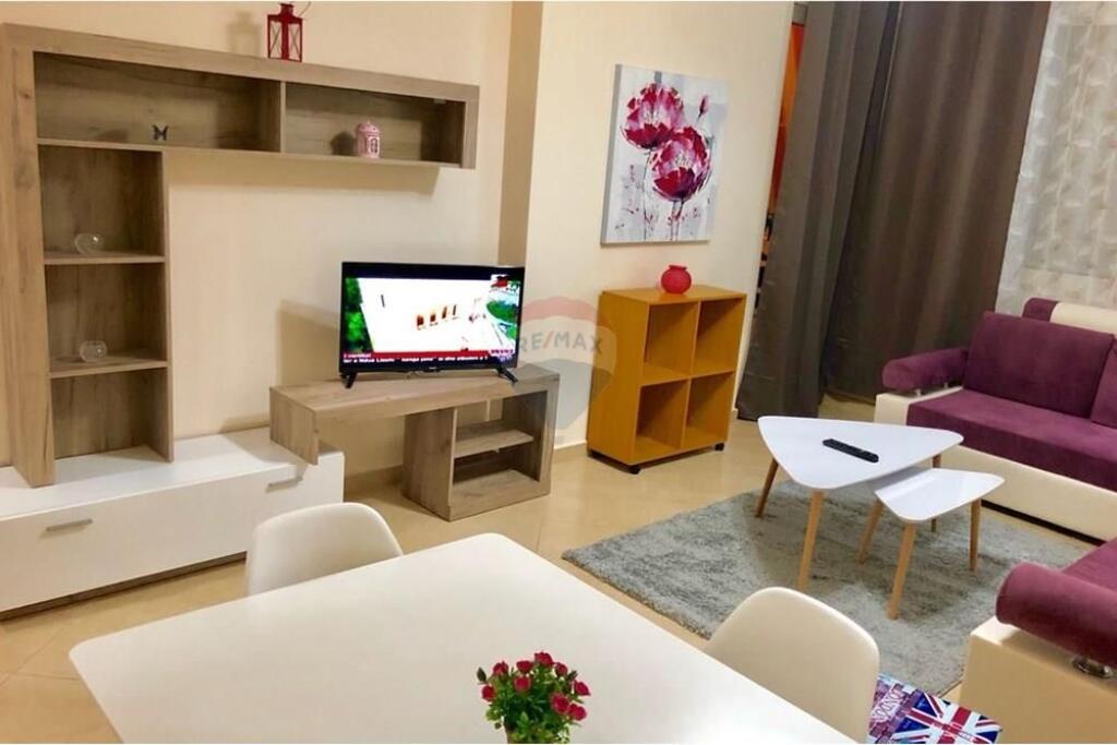 Apartament 1+1 per qira prane Ozone, Astir